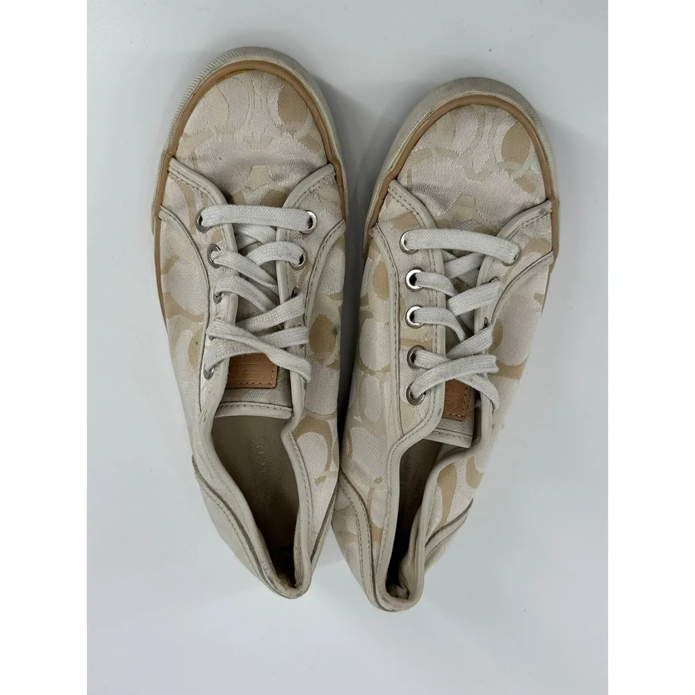 Coach Women's Beige/White Signature Print Lace Up Casual Shoes - Size 6.5B‎